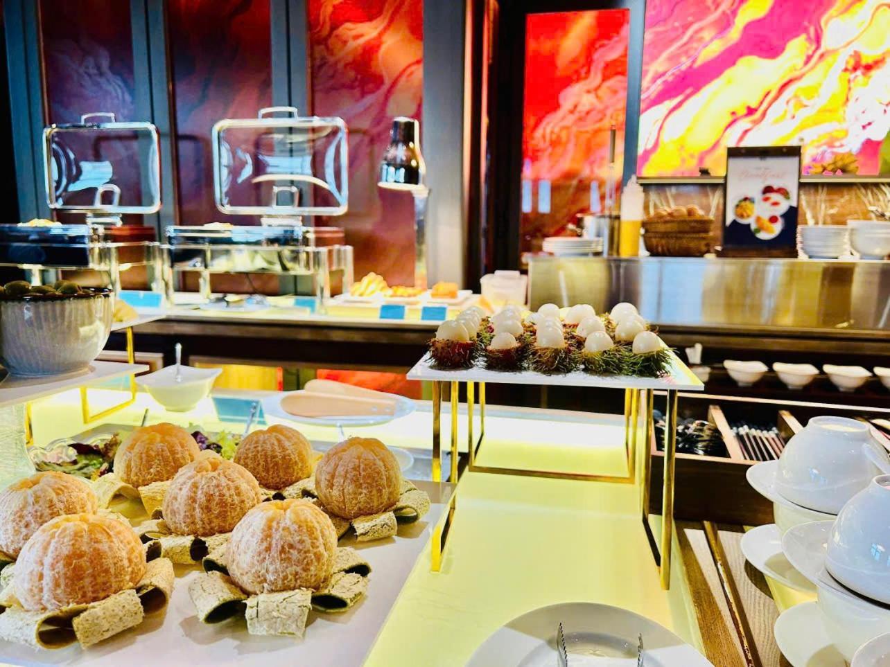 Kin Hotel Ly Tu Trong Хошимин Экстерьер фото