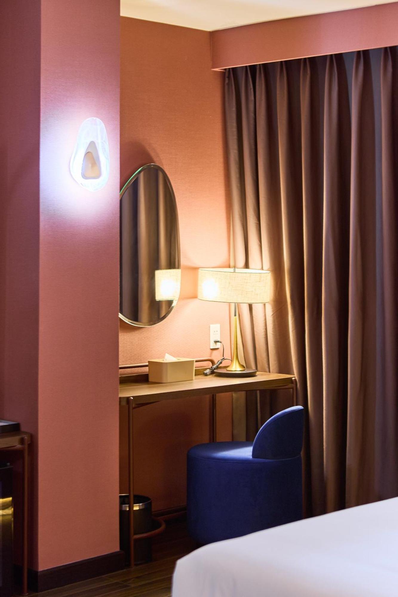 Kin Hotel Ly Tu Trong Хошимин Экстерьер фото